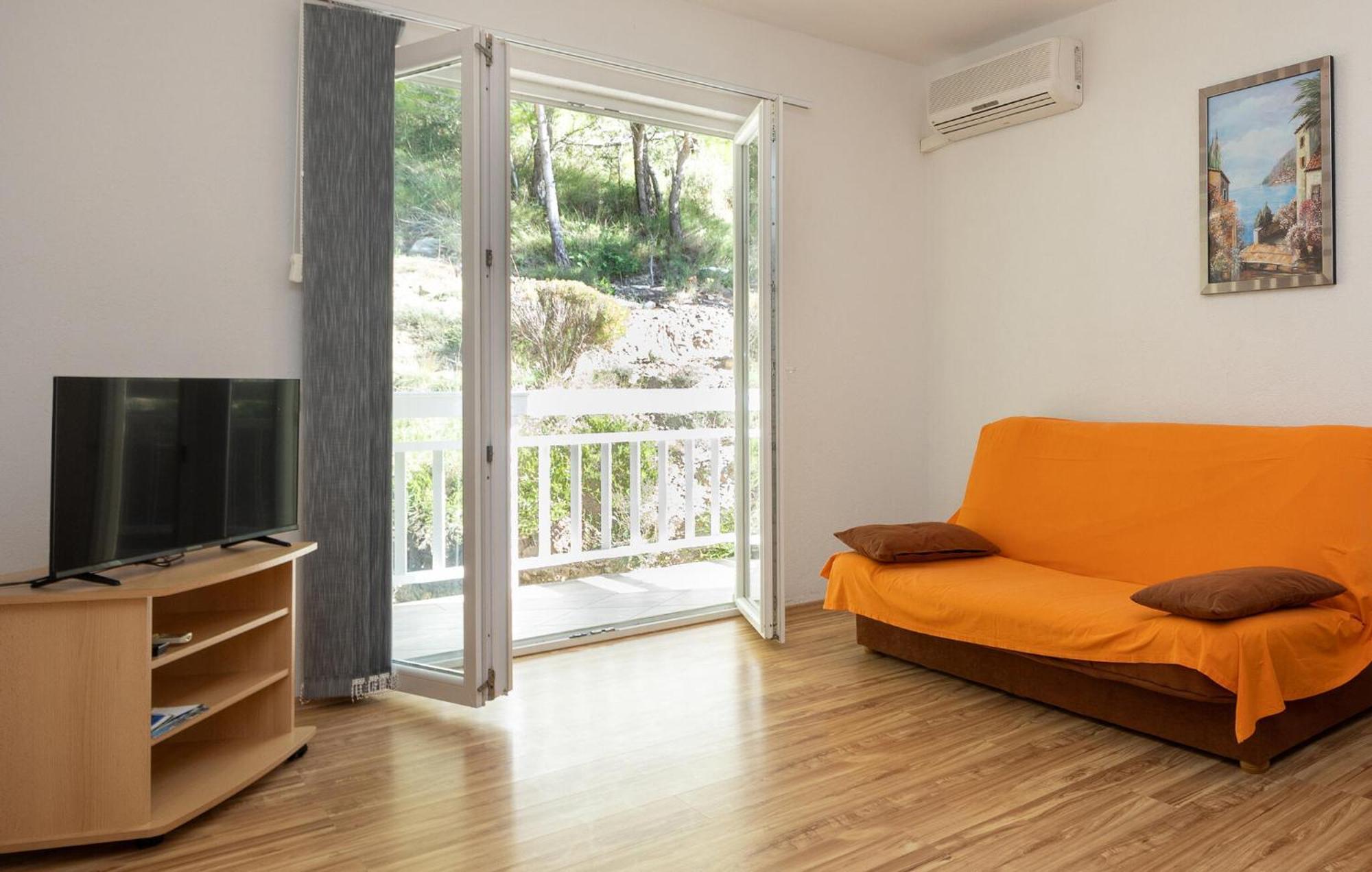 1 Bedroom Awesome Apartment In Lokva Rogoznica Dış mekan fotoğraf